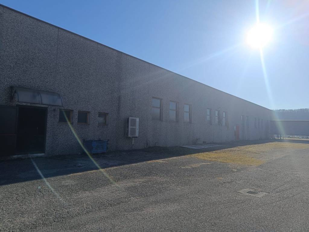 locale commerciale in vendita a Cison di Valmarino