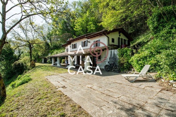casa indipendente in vendita a Cison di Valmarino in zona Gai