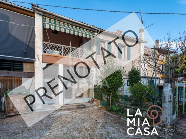 casa indipendente in vendita a Cison di Valmarino