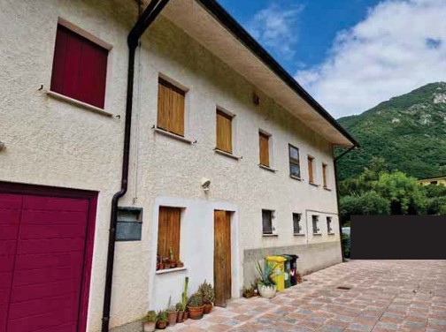 casa indipendente in vendita a Cison di Valmarino in zona Tovena