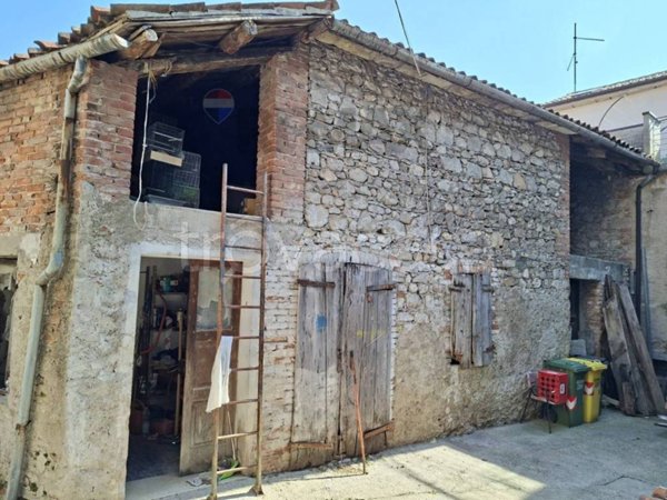 appartamento in vendita a Cison di Valmarino in zona Tovena