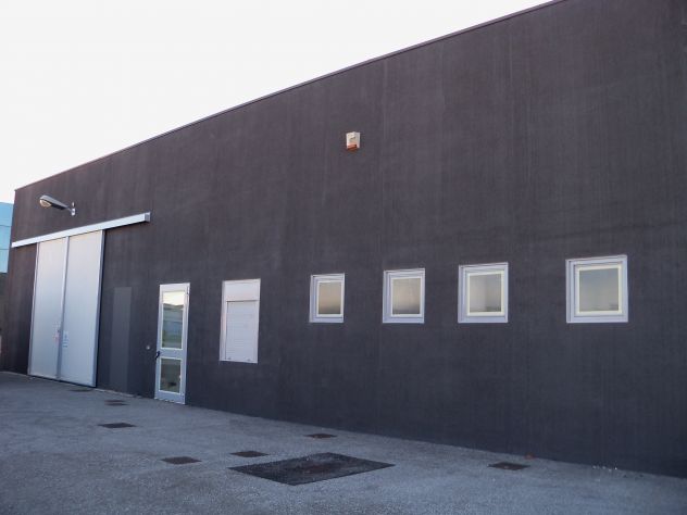 locale commerciale in vendita a Codognè