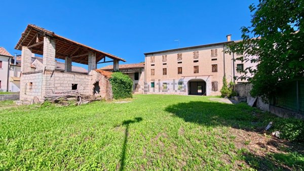 casa indipendente in vendita a Codognè in zona Cimetta