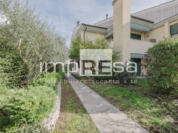 casa indipendente in vendita a Colle Umberto in zona San Martino