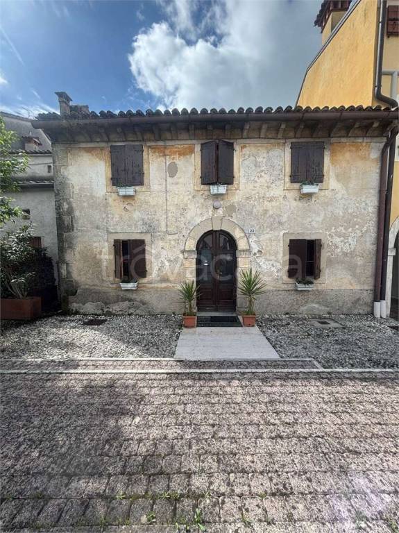 casa indipendente in vendita a Colle Umberto in zona San Martino