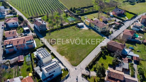 terreno edificabile in vendita a Colle Umberto