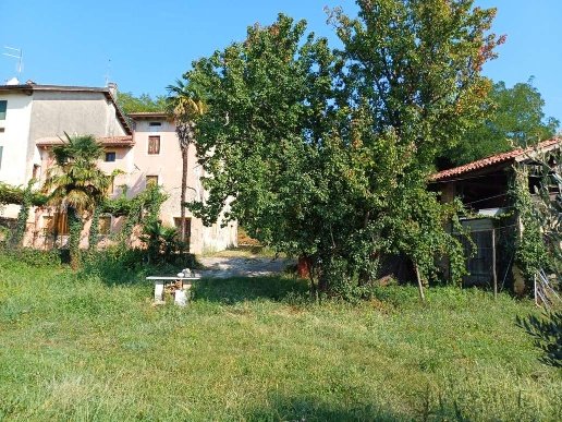 appartamento in vendita a Colle Umberto