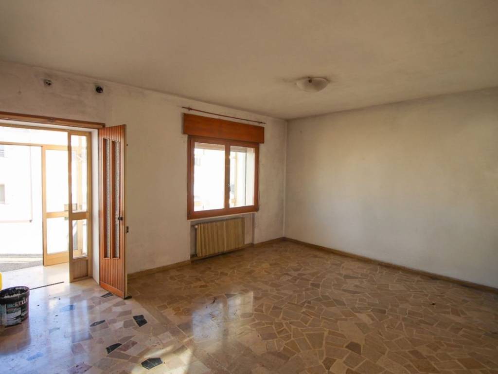 casa indipendente in vendita a Colle Umberto in zona San Martino