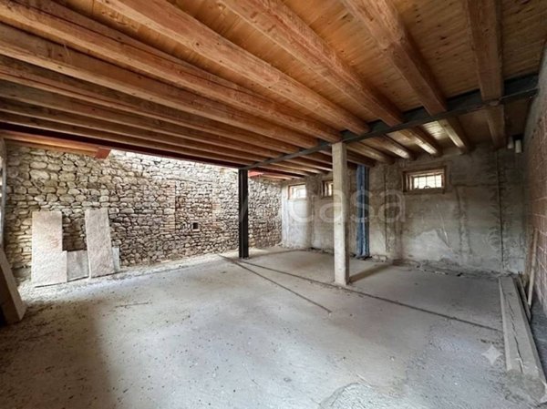 casa indipendente in vendita a Colle Umberto in zona San Martino