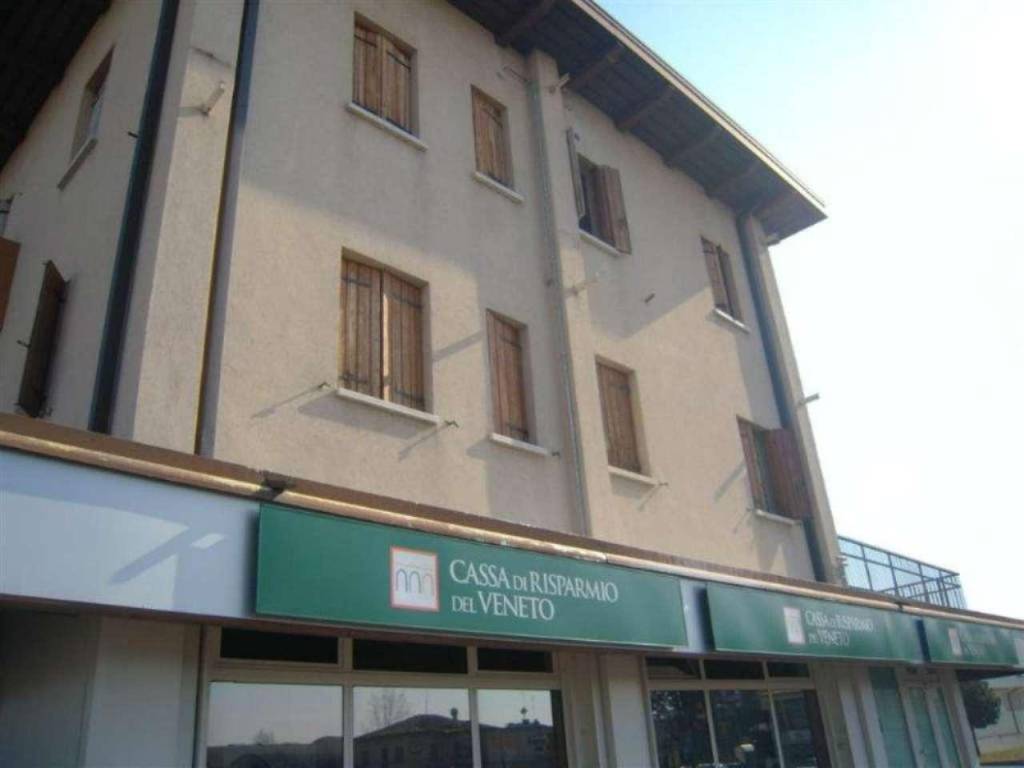 negozio in vendita a Conegliano