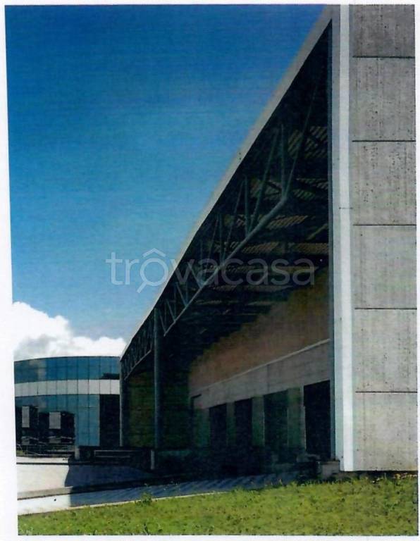 locale commerciale in vendita a Conegliano
