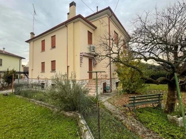 casa indipendente in vendita a Conegliano in zona Parè