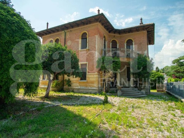casa indipendente in vendita a Conegliano