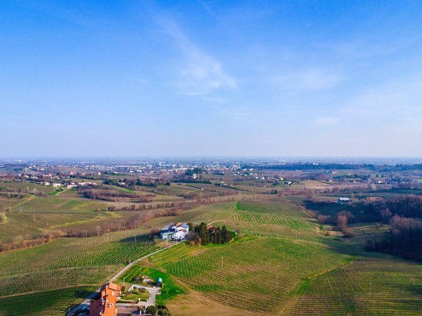 appartamento in vendita a Conegliano in zona Costa