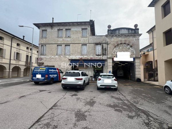 casa indipendente in vendita a Conegliano