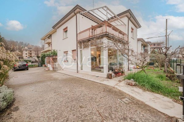 casa indipendente in vendita a Conegliano