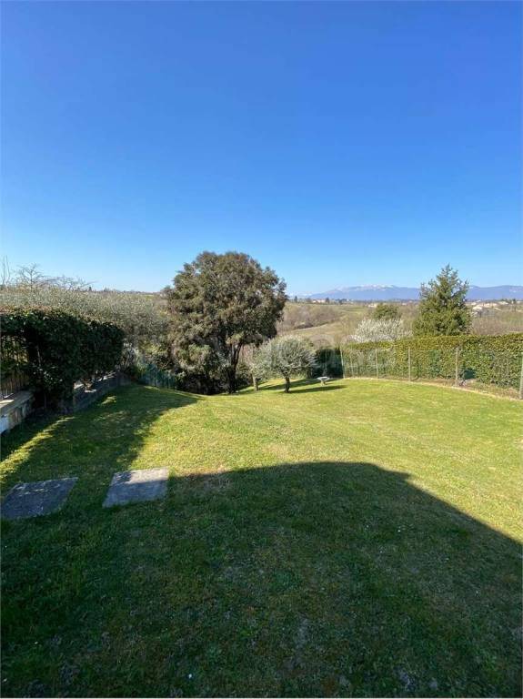 casa indipendente in vendita a Conegliano in zona Collalbrigo