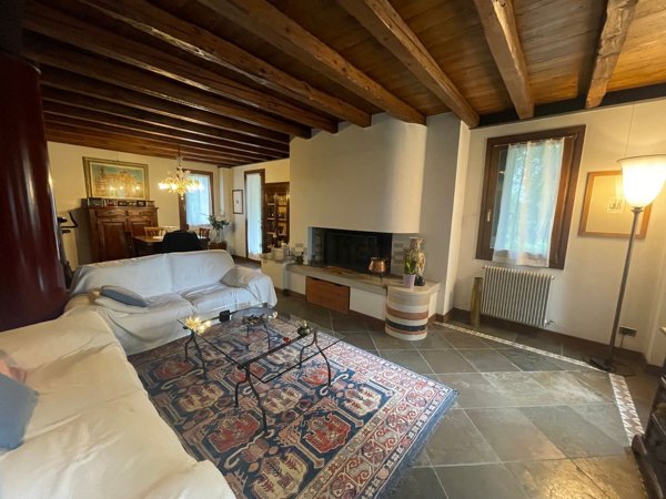 casa indipendente in vendita a Conegliano in zona Parè