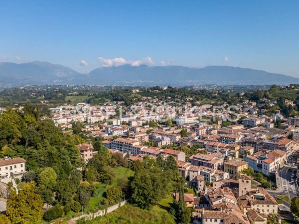 appartamento in vendita a Conegliano in zona Campolongo