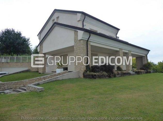casa indipendente in vendita a Conegliano in zona Collalbrigo