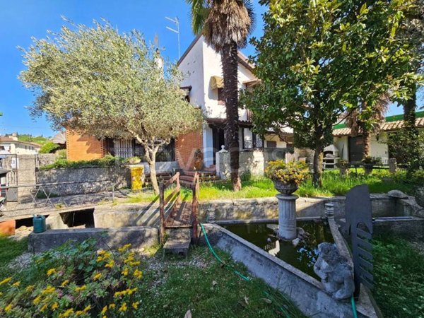 casa indipendente in vendita a Conegliano