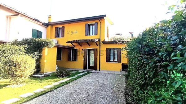 casa indipendente in vendita a Conegliano