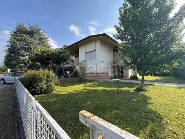 casa indipendente in vendita a Conegliano in zona Scomigo