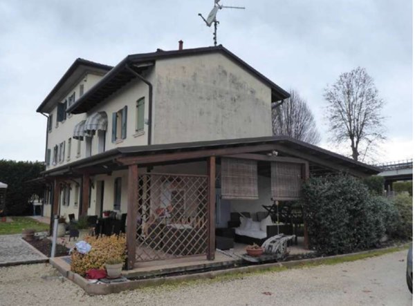 casa indipendente in vendita a Conegliano