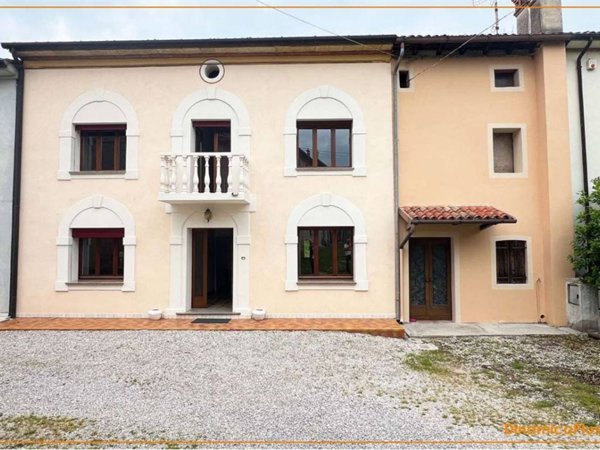 casa indipendente in vendita a Conegliano