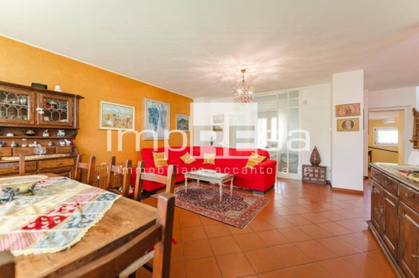 casa indipendente in vendita a Conegliano in zona Campolongo
