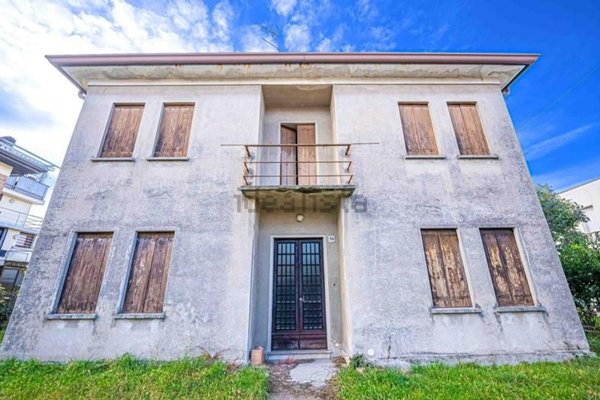casa indipendente in vendita a Conegliano