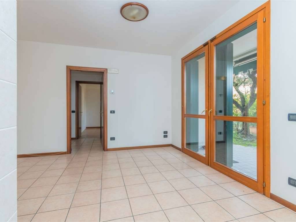 appartamento in vendita a Conegliano in zona Parè
