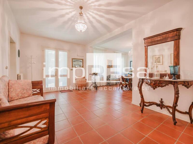 casa indipendente in vendita a Conegliano in zona Scomigo
