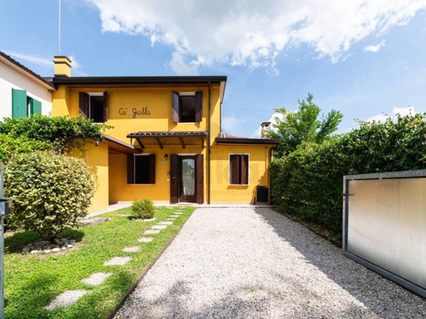 casa indipendente in vendita a Conegliano