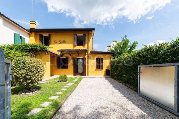 casa indipendente in vendita a Conegliano