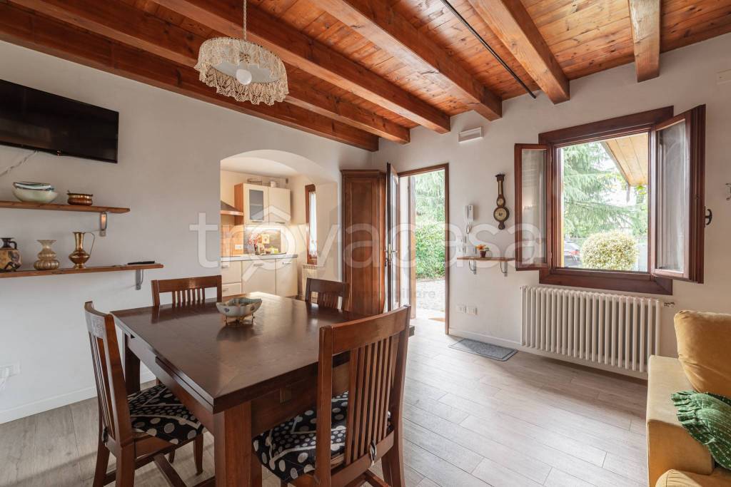 casa indipendente in vendita a Conegliano