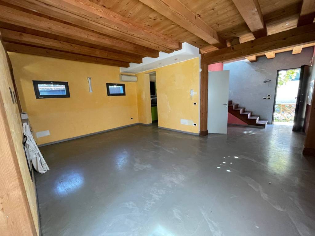 casa indipendente in vendita a Conegliano