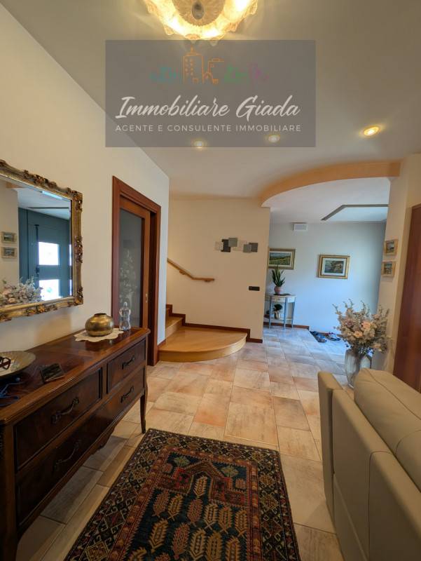 casa indipendente in vendita a Conegliano in zona Scomigo