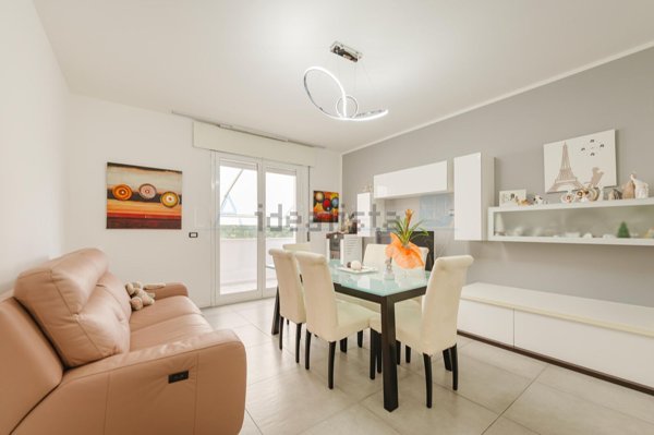 appartamento in vendita a Conegliano in zona Parè