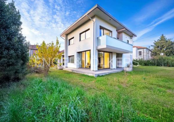 casa indipendente in vendita a Conegliano in zona Costa