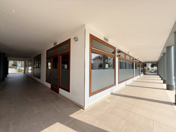 locale commerciale in vendita a Conegliano