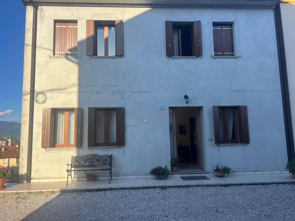 casa indipendente in vendita a Conegliano in zona Ogliano