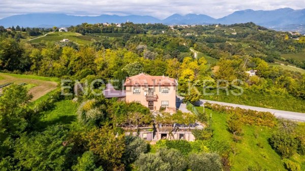 casa indipendente in vendita a Conegliano