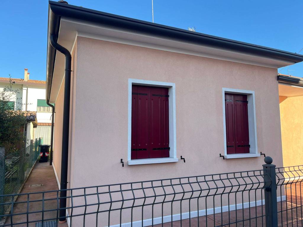 casa indipendente in vendita a Conegliano