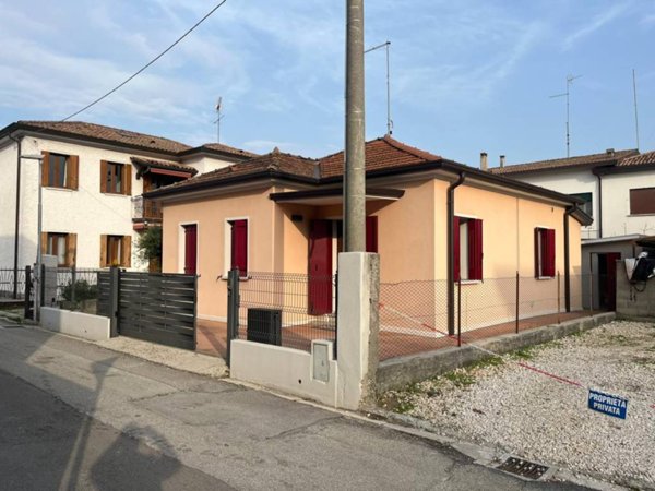 casa indipendente in vendita a Conegliano
