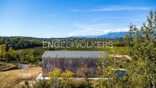 casale in vendita a Conegliano