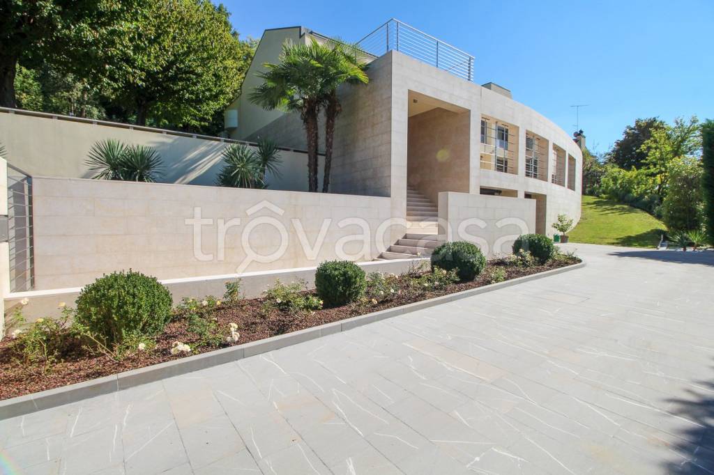 casa indipendente in vendita a Conegliano