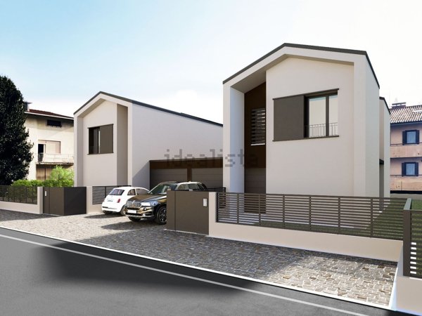 casa indipendente in vendita a Conegliano