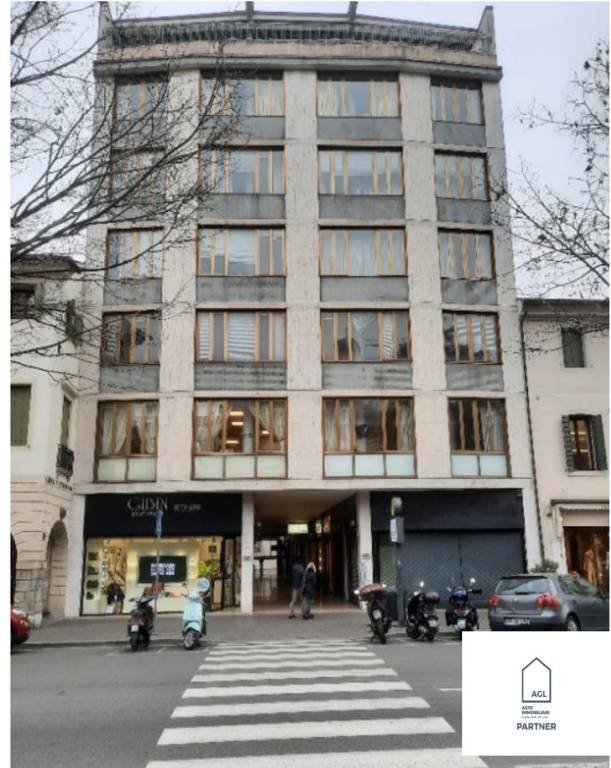 ufficio in vendita a Conegliano