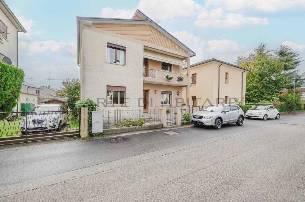 casa indipendente in vendita a Conegliano